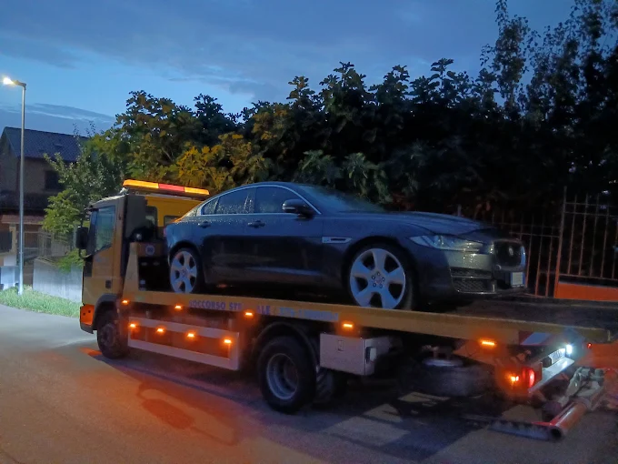 Recovery soccorso stradale carro attrezzi h24 logo